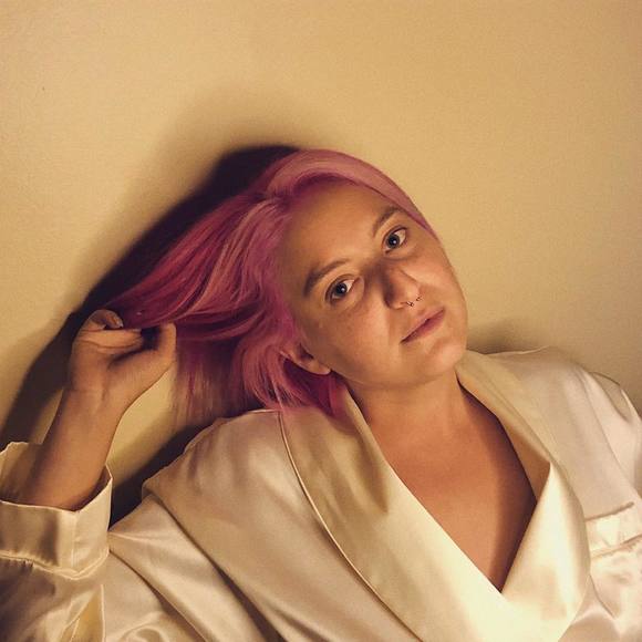 Meet your Posher, Alexandra - Picture 1 of 1